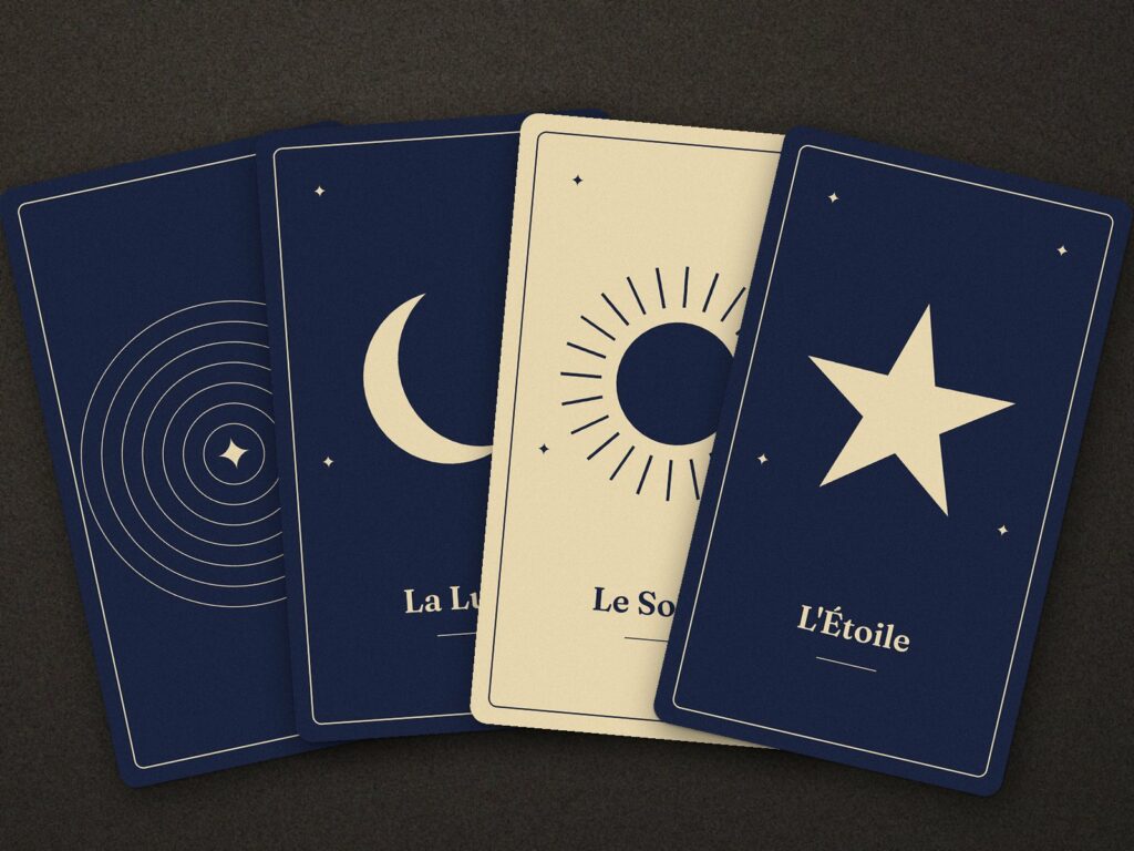Cartes oracle au format tarot : la Lune, le Soleil, l’Étoile